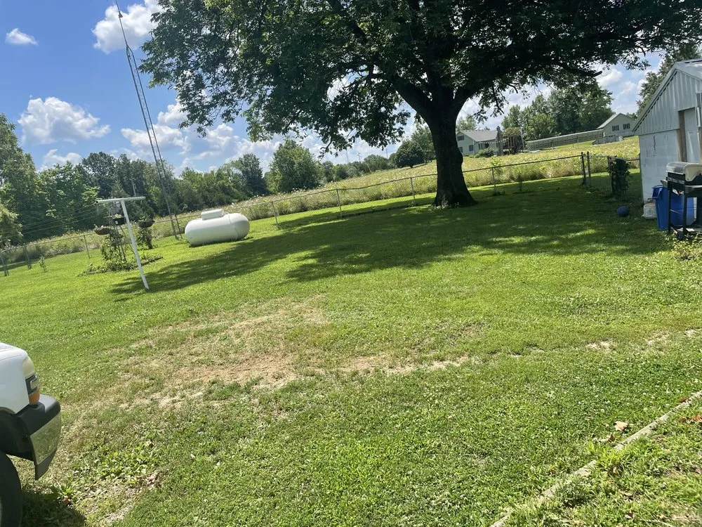 Local outdoor landscaping in Lincoln, MO by Lawnlegends