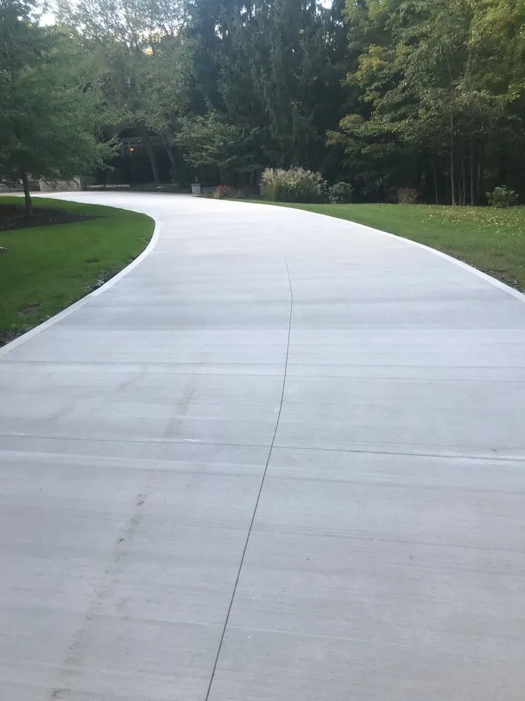 Local lawn mowing service experts serving Chesterland, OH - LawnMark Concrete Driveway and Patio