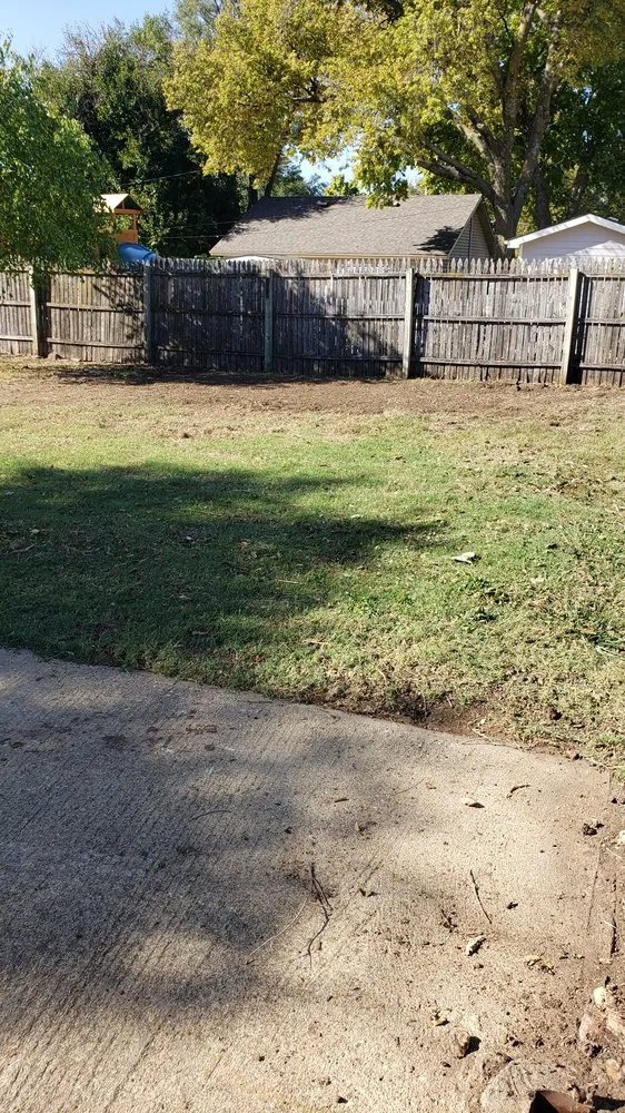 Expert lawn care service for homes in Monroe, LA by LawnMasters