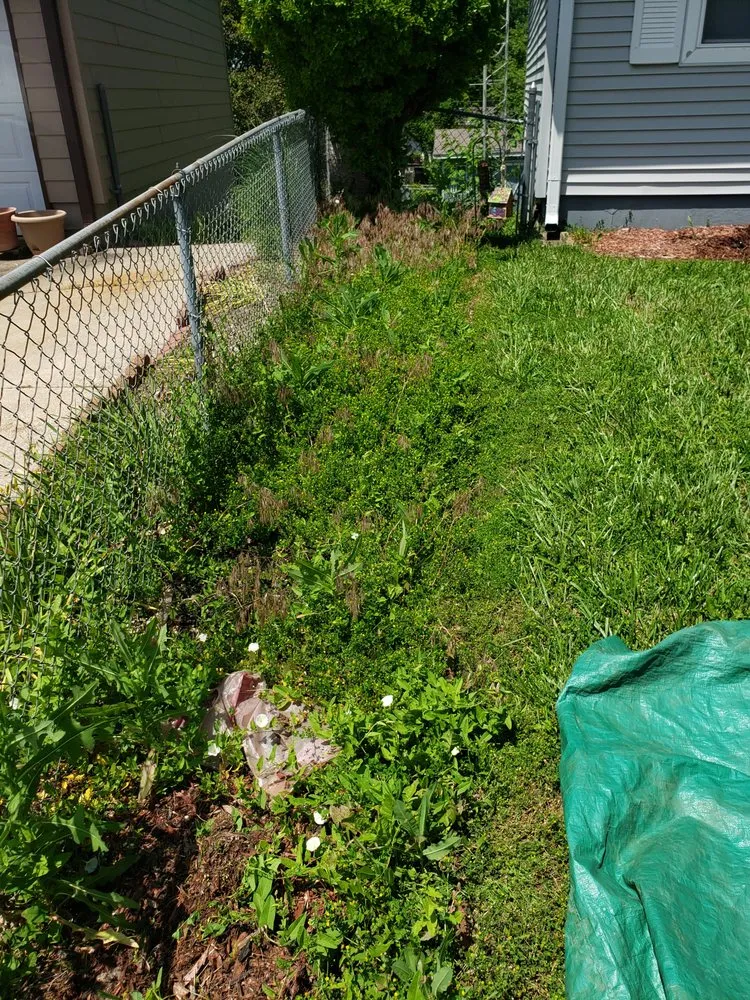 Trusted yard maintenance near you in Monroe, LA by LawnMasters