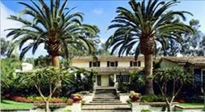 Expert landscaping services for residential properties in Bradenton, FL by Lawnmasters of Manasota