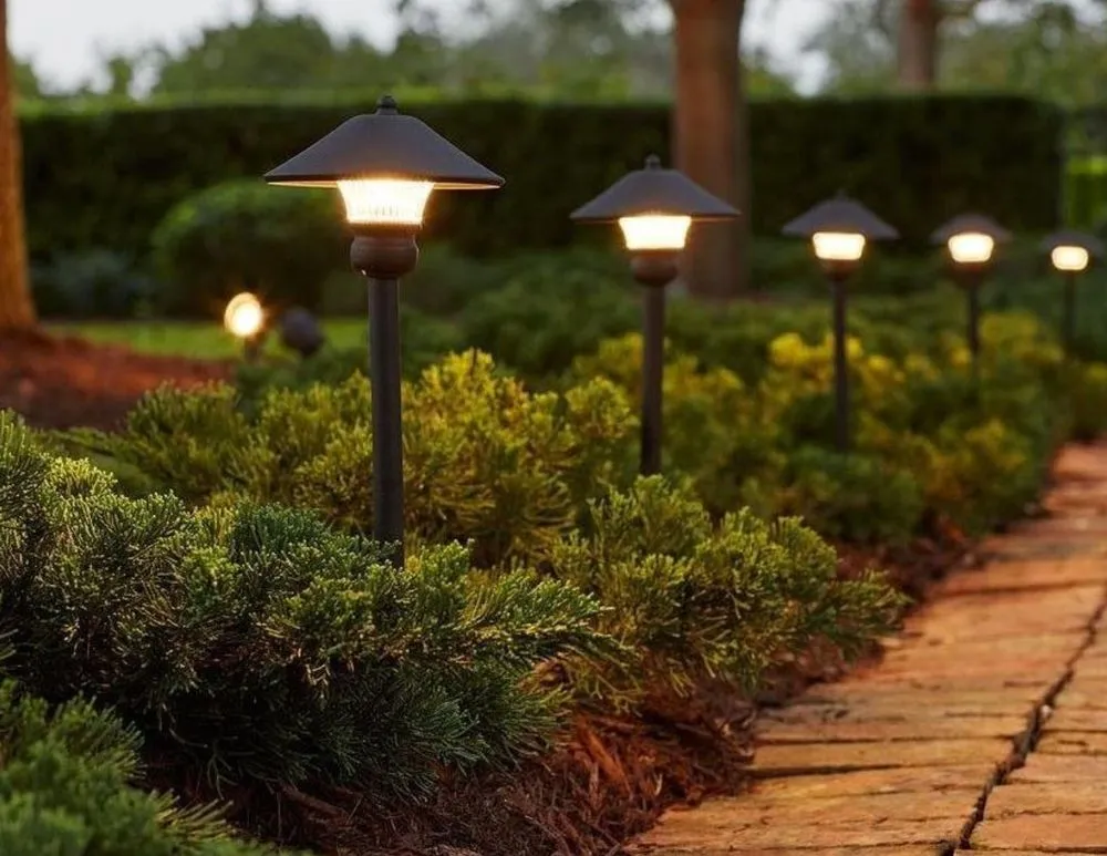 Top-rated yard maintenance experts serving Panama City, FL - Lawnmasters of Panama City