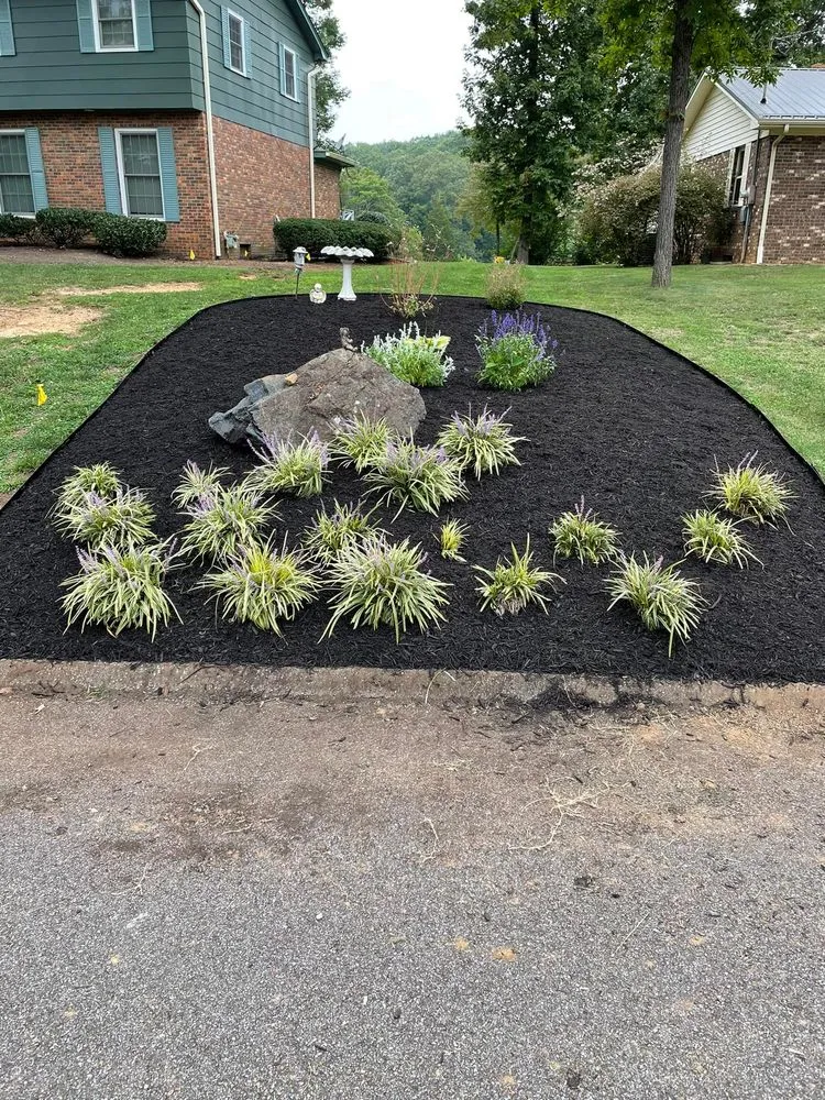 Top-rated landscape design with custom design in Morristown, TN by Lawnmow Landscaping