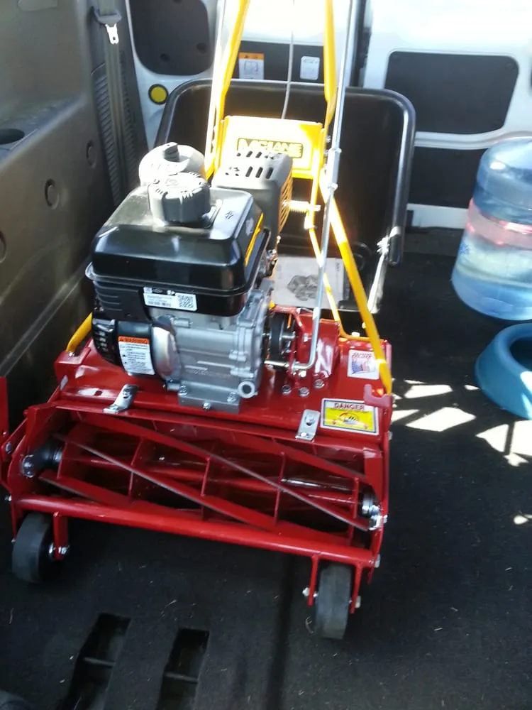 Local lawn mowing service experts serving Santa Ana, CA - Lawnmower City