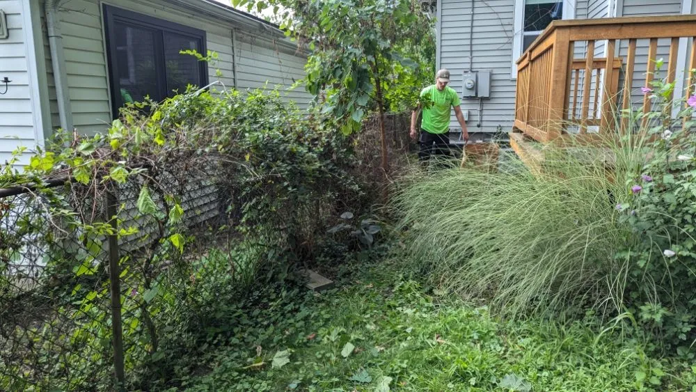 Reliable garden landscaping in Redford, MI - Lawnology Lawn Service
