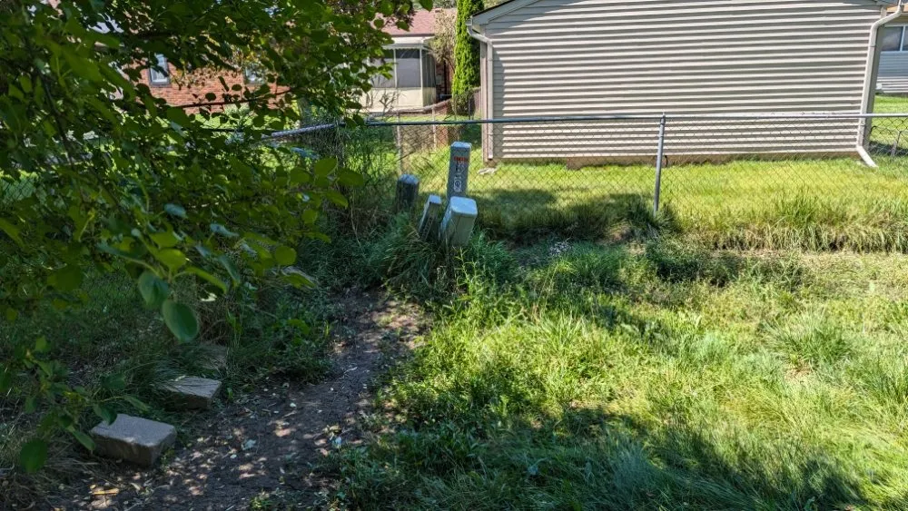 Custom yard maintenance in Redford, MI - Lawnology Lawn Service