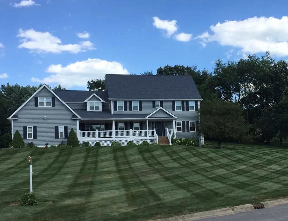 Top-rated lawn mowing service in Valparaiso, IN - LawnPro Lawn Care