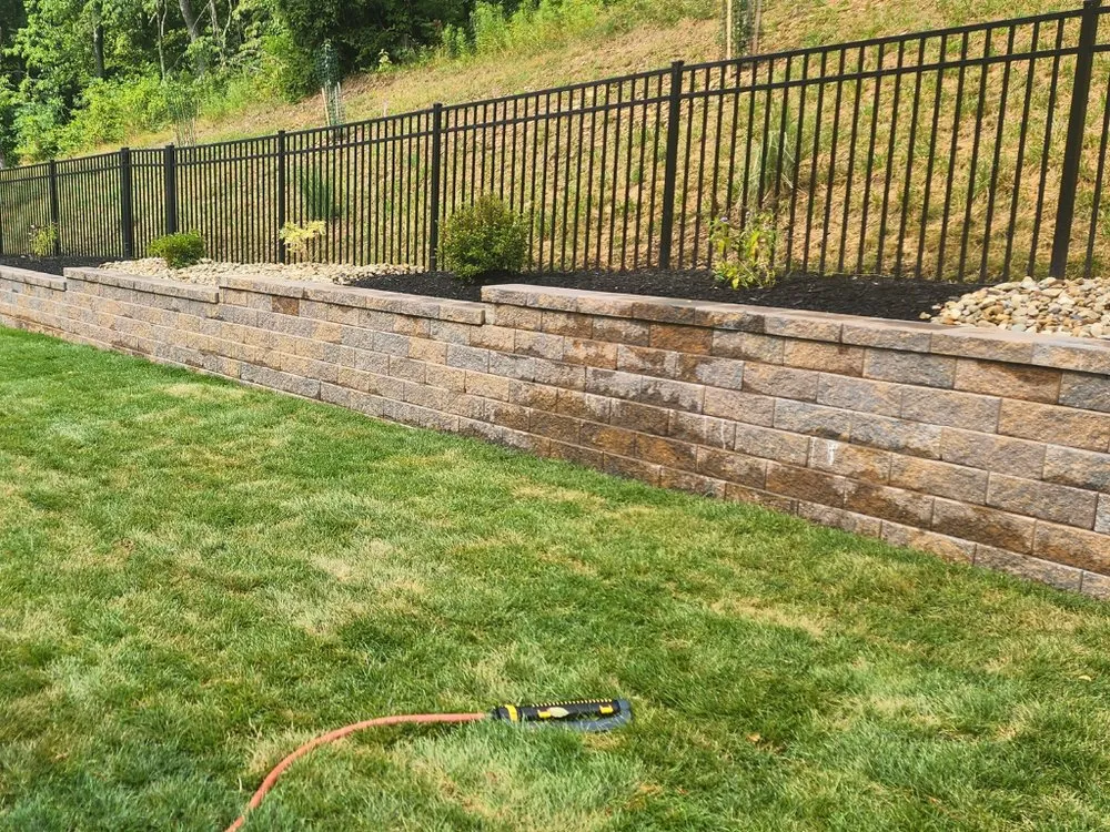 Local garden landscaping experts serving Ellwood City, PA - Lawns & Beyond Landscaping