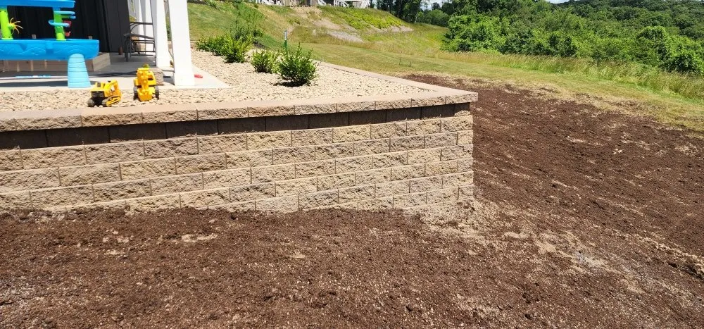 Expert residential landscaping in Ellwood City, PA by Lawns & Beyond Landscaping