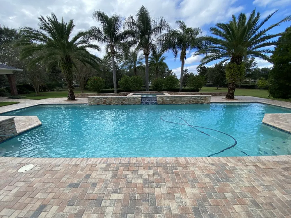 Custom outdoor landscaping in Plant City, FL - Lawns & Lagoons