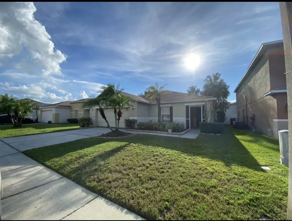 Reliable landscape design for year-round maintenance across Plant City, FL - Lawns & Lagoons