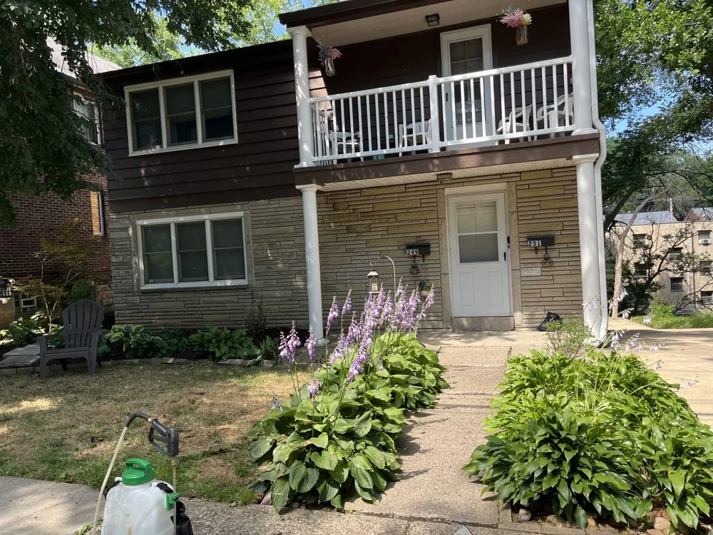 Expert lawn care service with custom design in Pittsburgh, PA by Lawns 4 Less