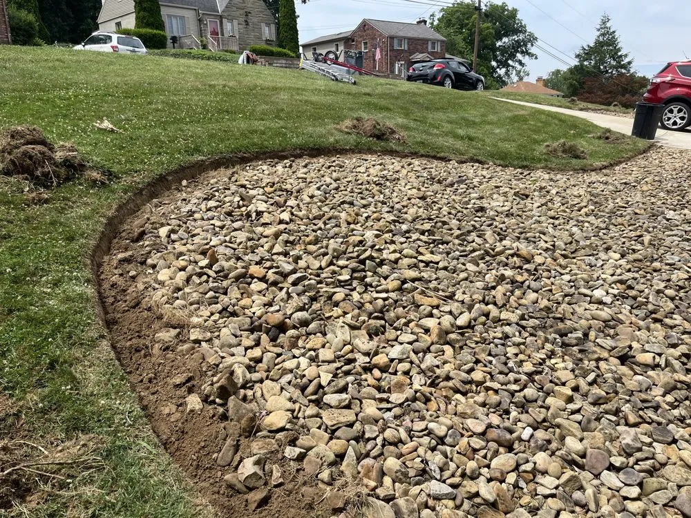 Professional landscaping services experts serving Pittsburgh, PA - Lawns 4 Less