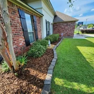 Affordable outdoor landscaping in Prairieville, LA - Lawns and Lagniappe