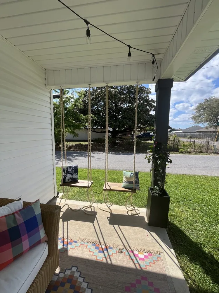 Expert landscape design experts serving Navarre, FL - Lawns and Stuff