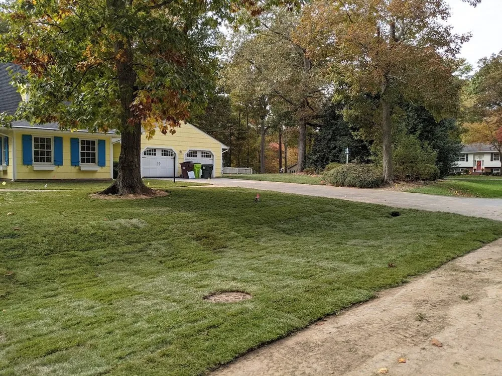 Expert lawn mowing service experts serving Durham, NC - Lawns by Carlito