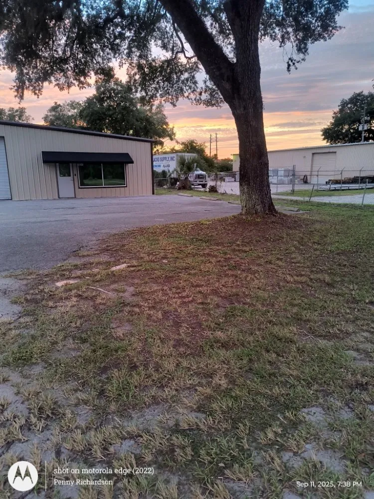 Professional residential landscaping in Webster, FL - Lawns by Ronn