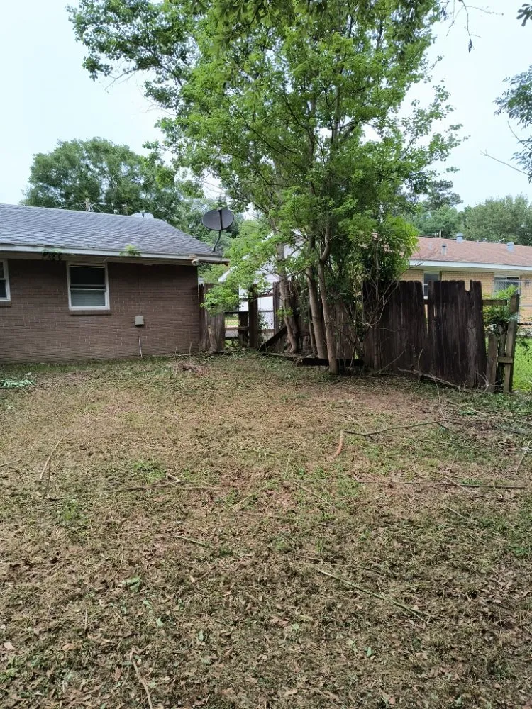 Custom outdoor landscaping experts serving Gulfport, MS - Lawns by Terence