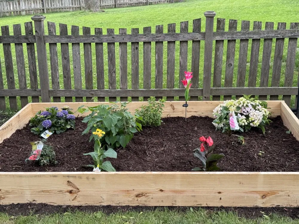 Custom residential landscaping experts serving Schaumburg, IL - Lawns By Us