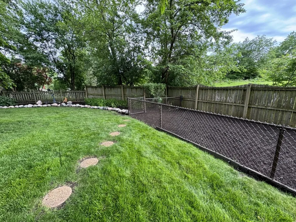 Professional yard maintenance in Schaumburg, IL - Lawns By Us