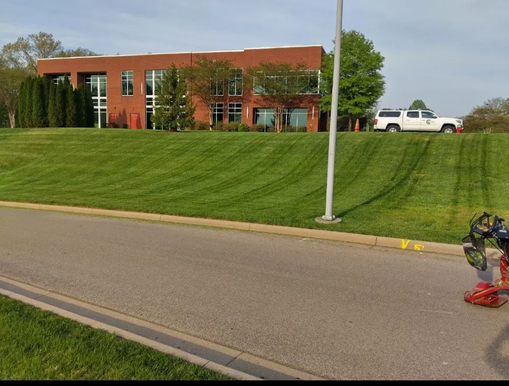 Custom lawn care service experts serving Knoxville, TN - Lawns Done Right