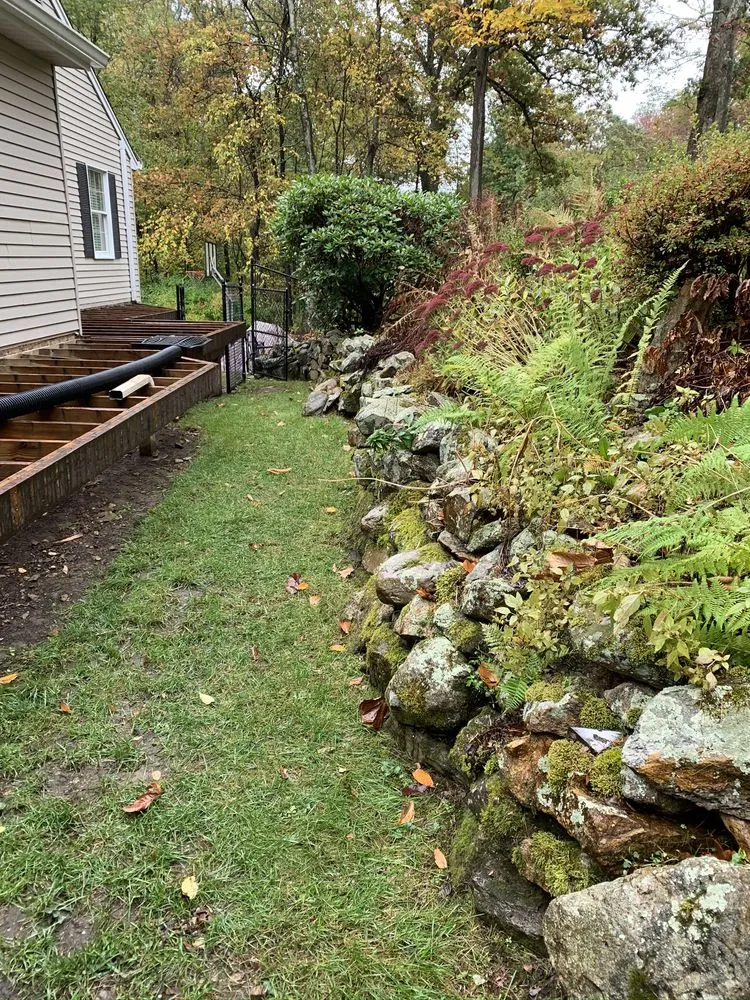 Trusted outdoor landscaping experts serving Brookfield, CT - Lawns Etc