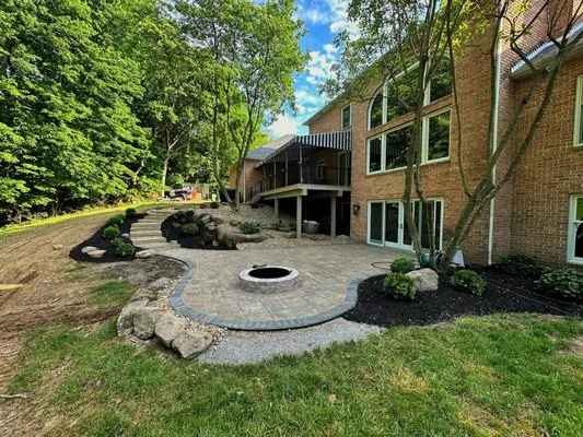 Lawns R Us Landscaping