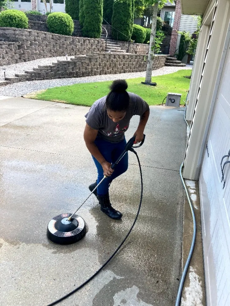 Custom garden landscaping in Hot Springs, AR - Lawns R Us, LLC