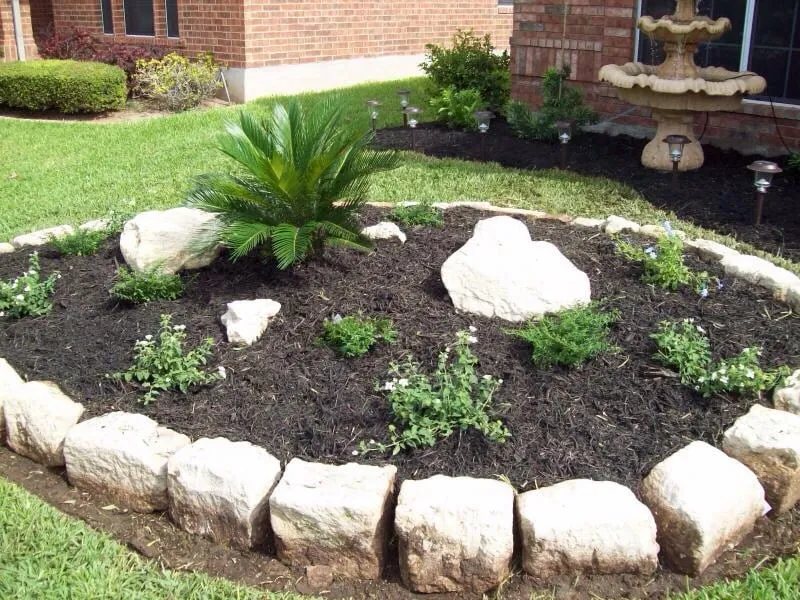 Top-rated yard maintenance in Boyertown, PA - Lawns to Leashes