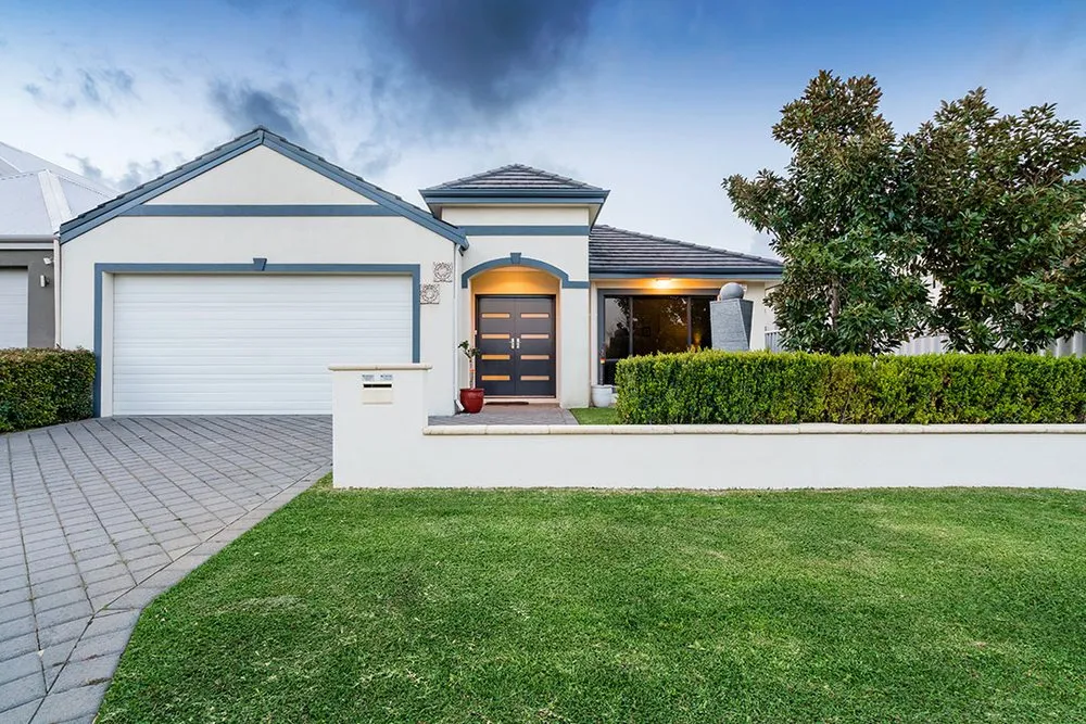 Custom landscape installation for residential properties across Dickinson, TX - Lawns To Remember