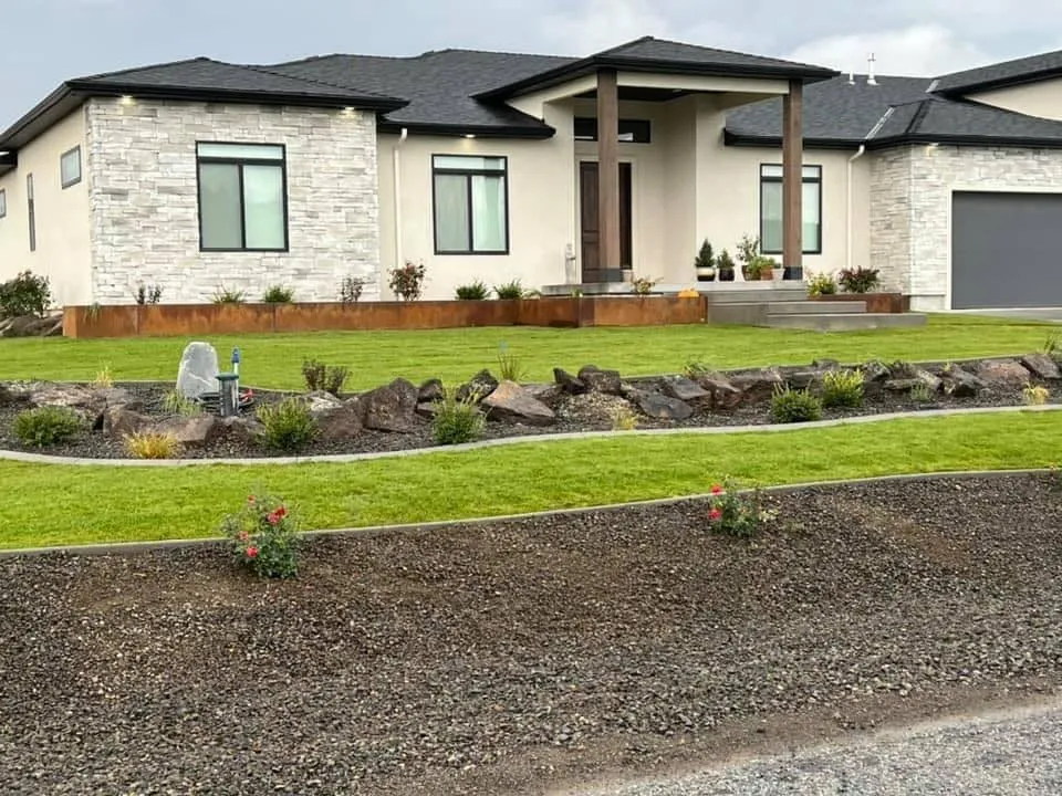 Trusted lawn mowing service in Twin Falls, ID by Lawns