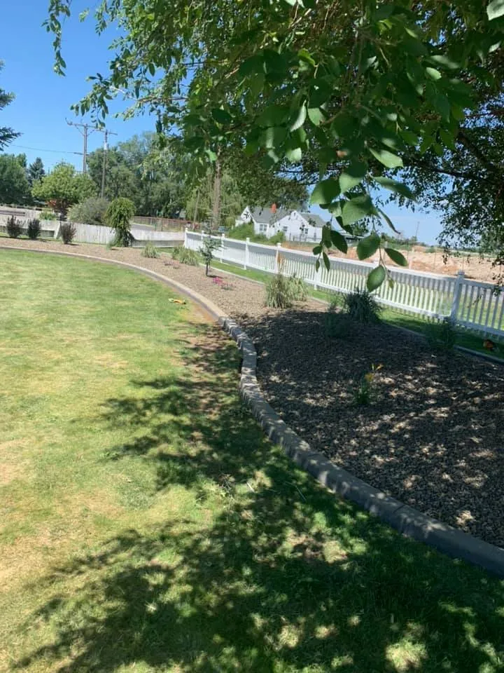 Expert yard cleanup service near you across Twin Falls, ID - Lawns