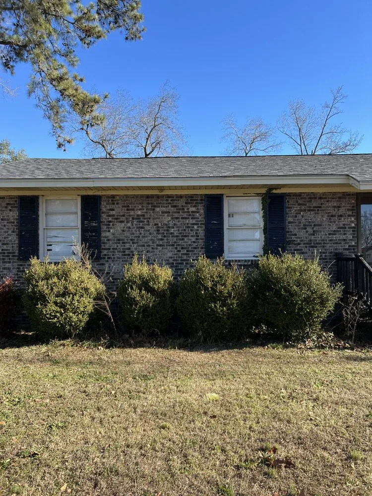 Affordable yard maintenance in Bennettsville, SC by Lawns Unlimited