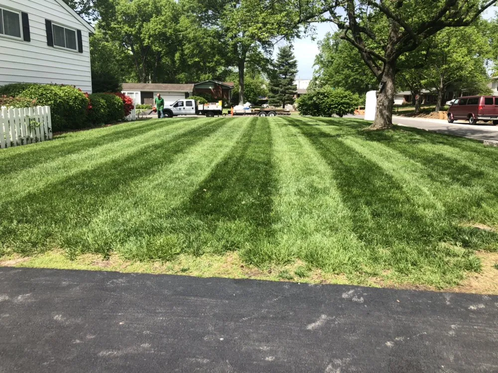 Custom residential landscaping for beautiful yards in St. Louis, MO by Lawns Unlimited