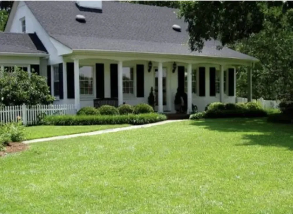 Trusted lawn mowing service in Stephenville, TX - Lawns Unlimited