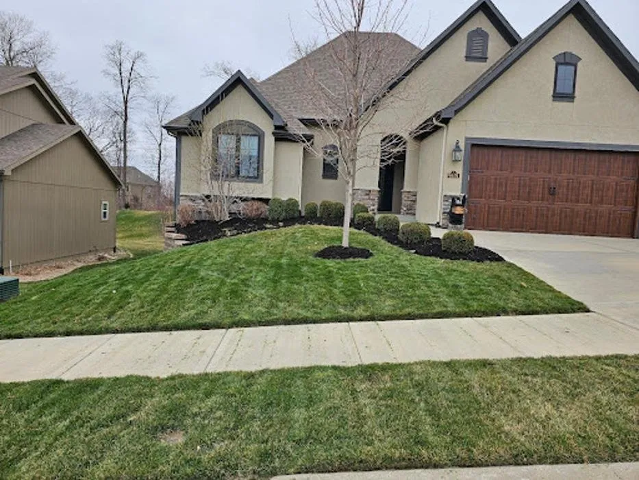 Top-rated garden landscaping for residential properties across Parkville, MO - Lawnscape Specialists