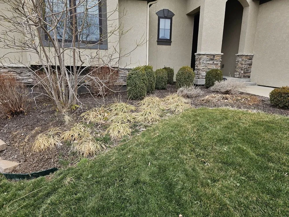 Local landscaping services for year-round maintenance across Parkville, MO - Lawnscape Specialists