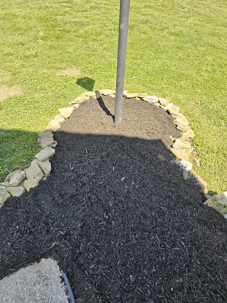 Professional residential landscaping in White House, TN by Lawnscapers TN