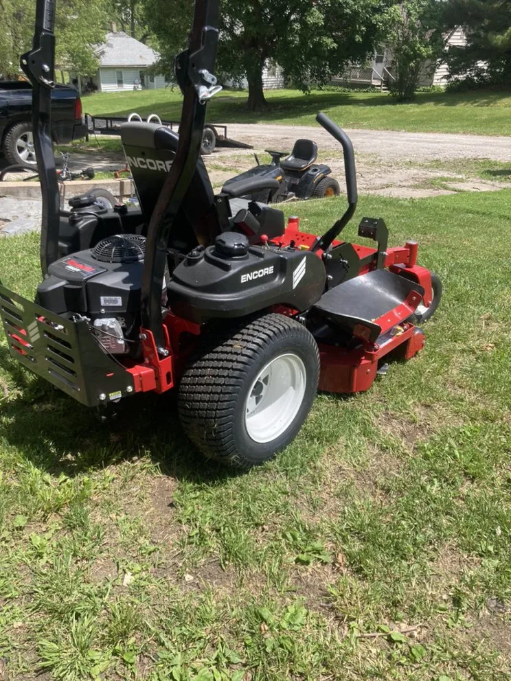 Trusted yard cleanup service for residential properties in Maryville, MO by Lawnscaperz Edge