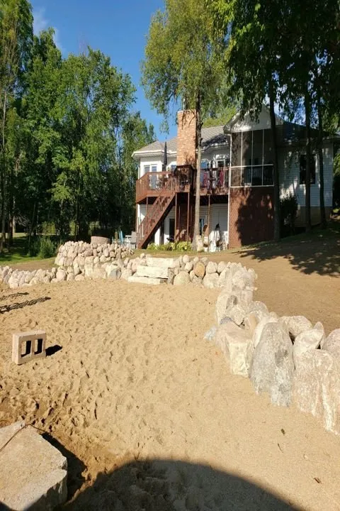 Local residential landscaping for homes in Eureka, IL by Lawnscapes Eureka