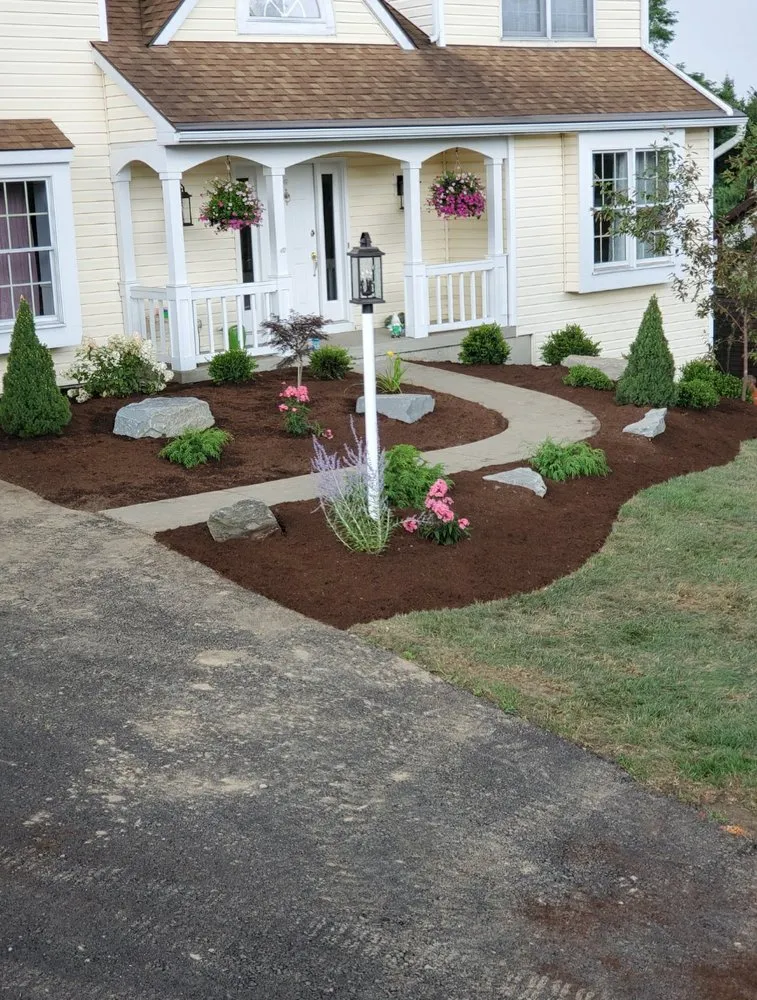 Affordable garden landscaping experts serving Endicott, NY - Lawnsense Lawn & Landscape