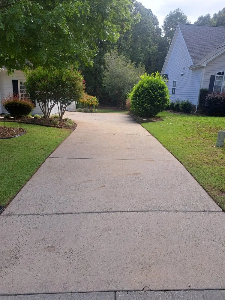 Top-rated residential landscaping for beautiful yards in Clayton, NC by Lawnshark Lawncare