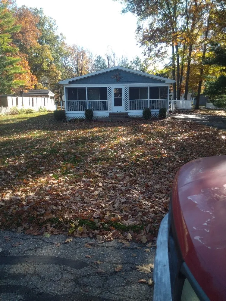 Affordable lawn mowing service in Sebewaing, MI by Lawnshot