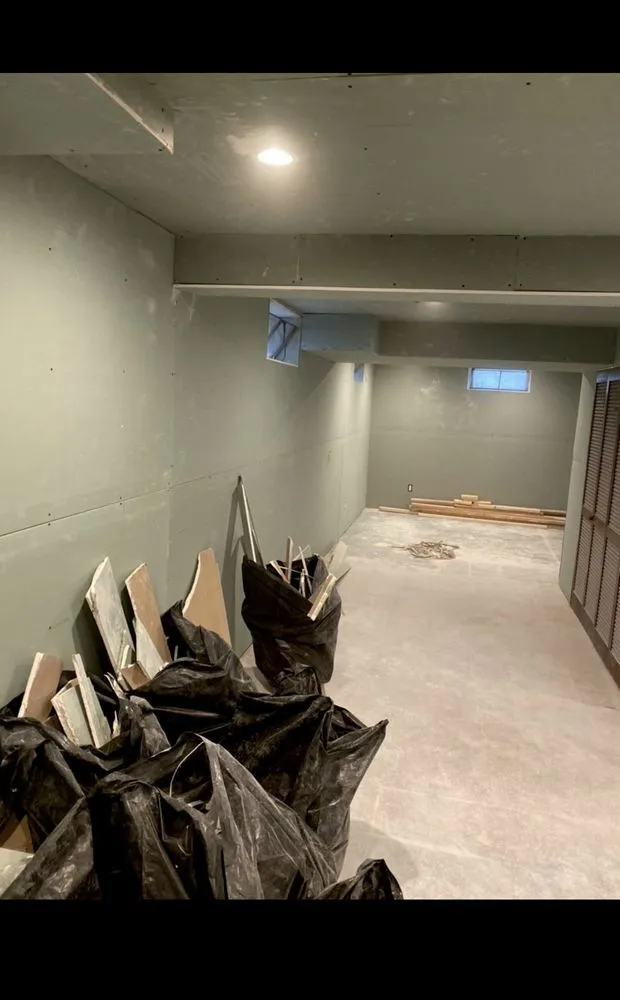 Top-rated lawn care service in Madison, WI - LawnSnow