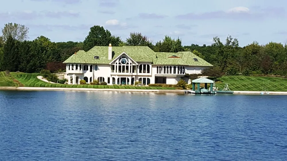 Reliable yard cleanup service experts serving Fort Wayne, IN - Lawnsplus Landscaping