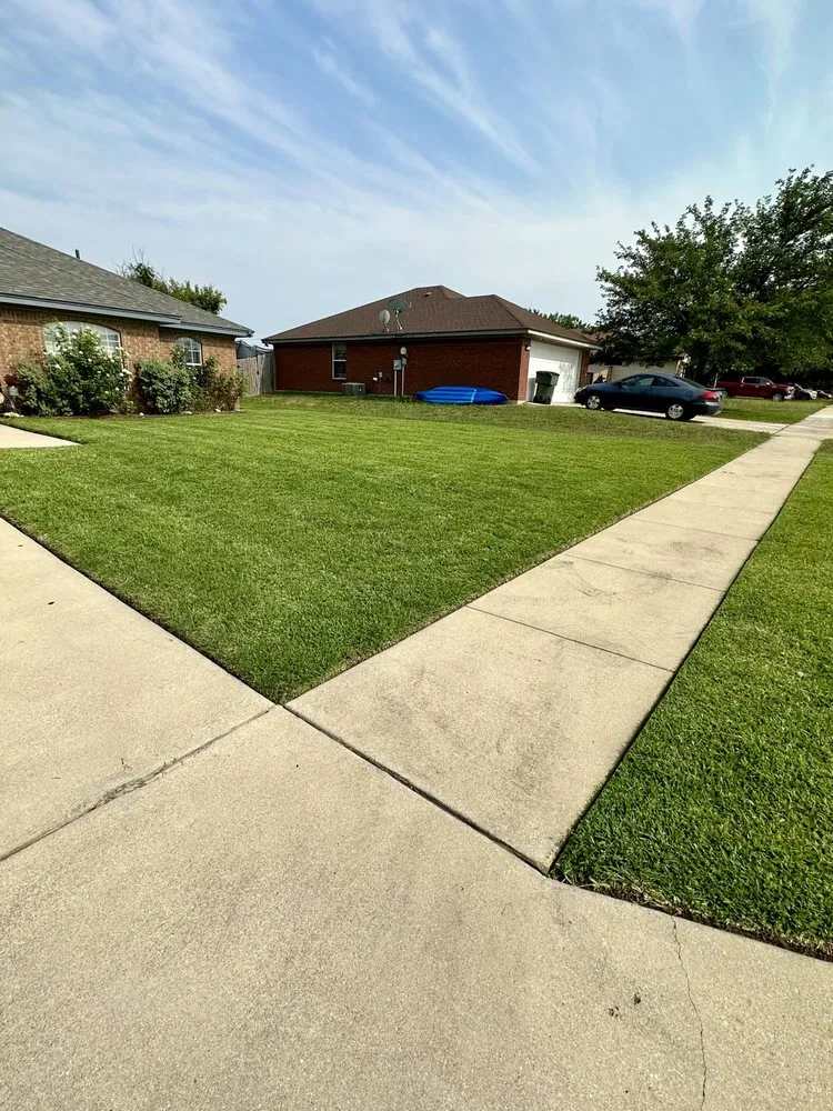 Custom landscape installation for residential properties in Belton, TX by Lawnstar Designs
