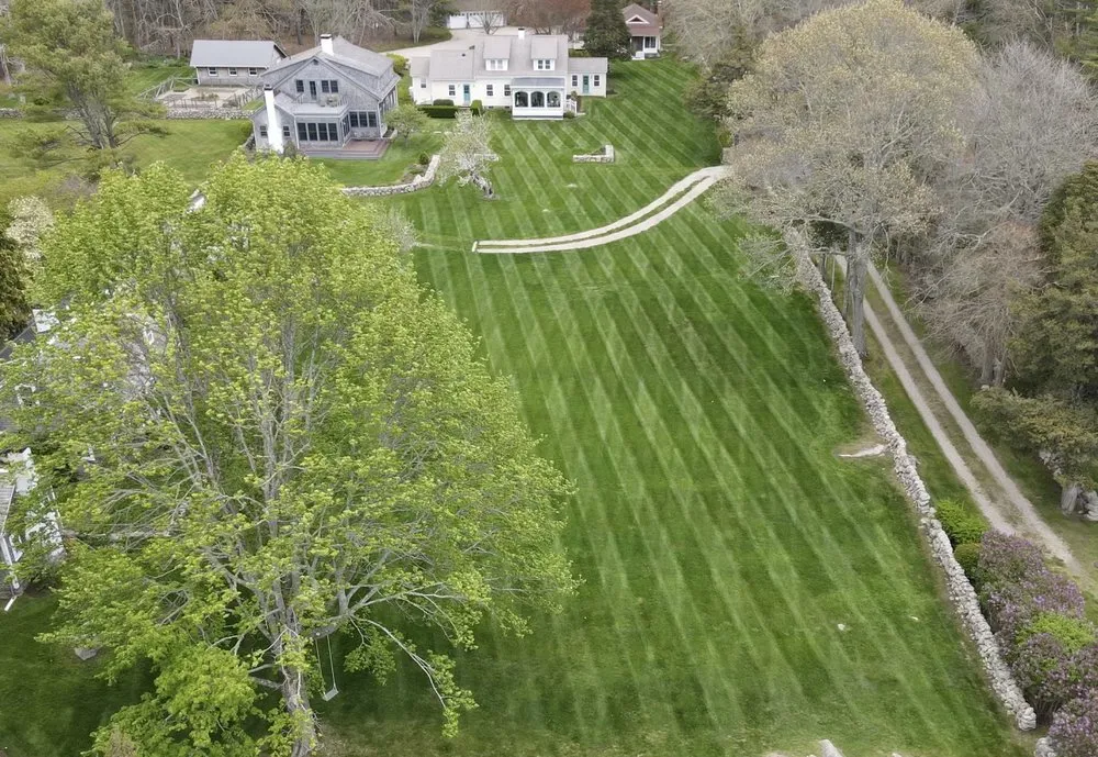 Top-rated landscape installation in Fairhaven, MA by Lawntain