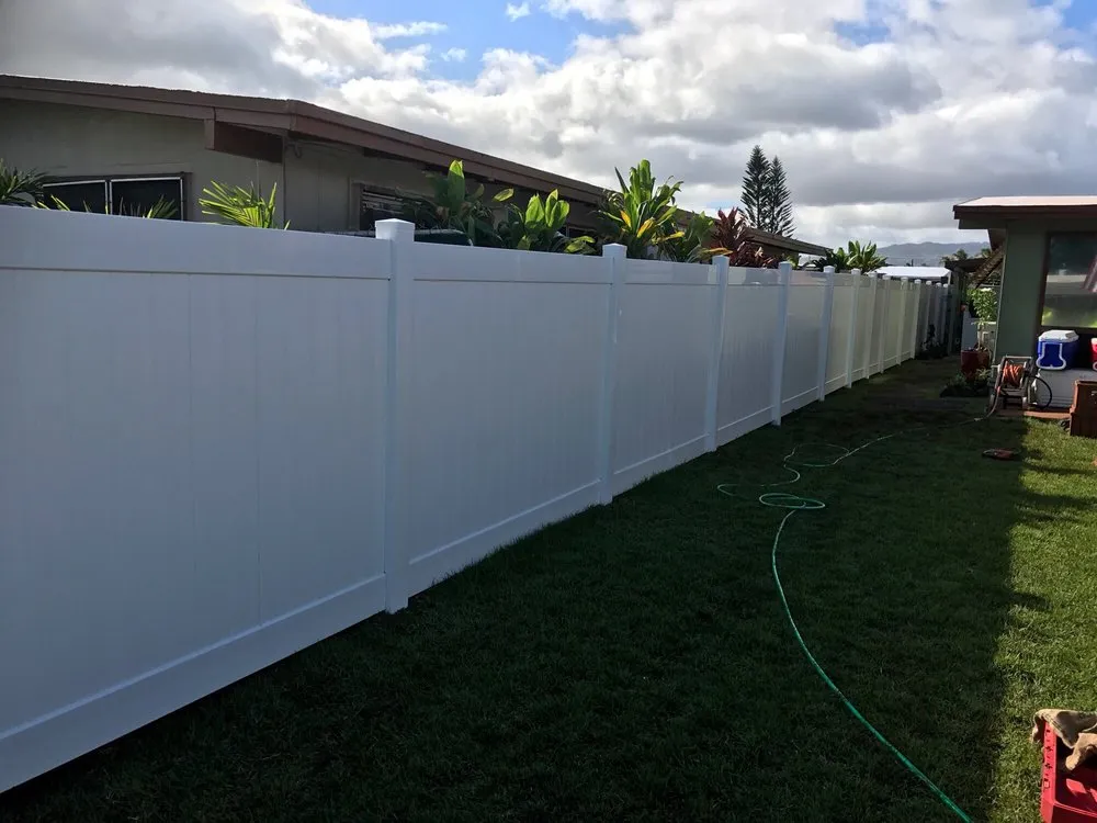 Local lawn care service experts serving Mililani, HI - Lawntastic HI