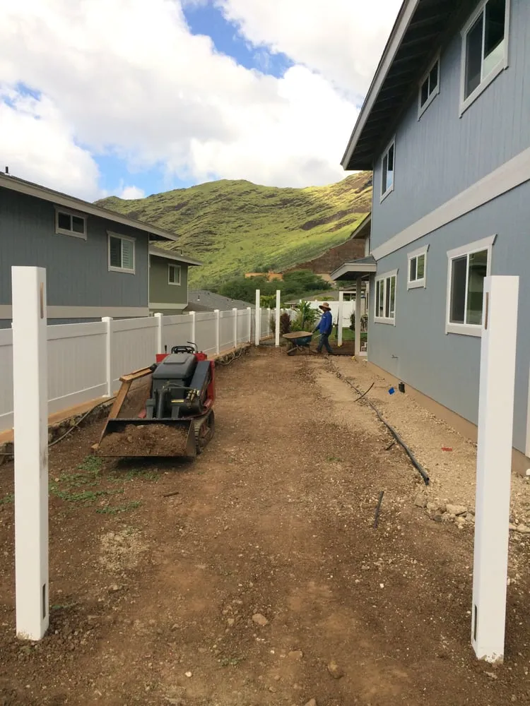 Affordable landscape design with custom design in Mililani, HI by Lawntastic HI