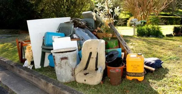 Lawnwood Enterprises Logo